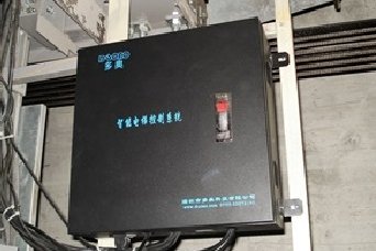 電梯門禁控制器與電話門禁聯動方法