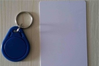 防止IC卡梯控系統主控繼電器擴展電路接口設計