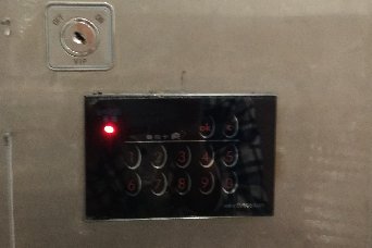 小區電梯刷卡你怎么看？